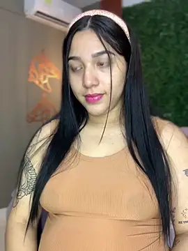 Snapshot of Amandanauty chatting on January 18, 2025, 11:55 pm Amandanauty online show from January 18, 2025, 11:55 pm