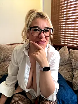 Snapshot of salomesweet13 chatting on October 24, 2025, 5:42 pm salomesweet13 online show from October 24, 2025, 5:42 pm