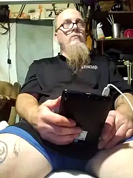 Snapshot of Kevinmc1d chatting on October 22, 2025, 6:57 am Kevinmc1d online show from October 22, 2025, 6:57 am