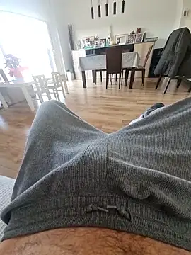 Snapshot of 987654Alf chatting on January 16, 2025, 2:41 pm 987654Alf online show from January 16, 2025, 2:41 pm