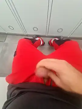 Snapshot of 987654Alf chatting on January 27, 2025, 10:16 am 987654Alf online show from January 27, 2025, 10:16 am