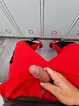 Snapshot of 987654Alf chatting on February 5, 2025, 10:41 am 987654Alf online show from February 5, 2025, 10:41 am