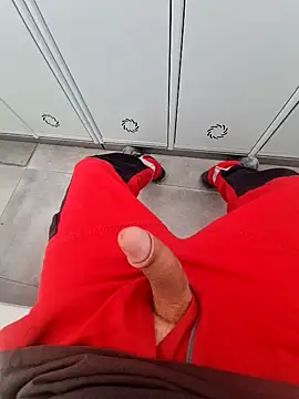 Snapshot of 987654Alf chatting on February 17, 2025, 10:07 am 987654Alf online show from February 17, 2025, 10:07 am