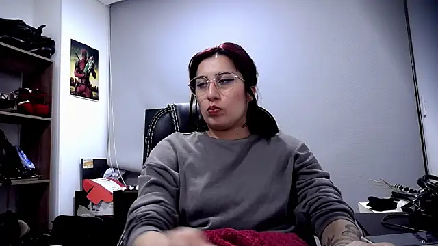 Scarlett Sen online show from April 28, 2026, 2:44 pm
