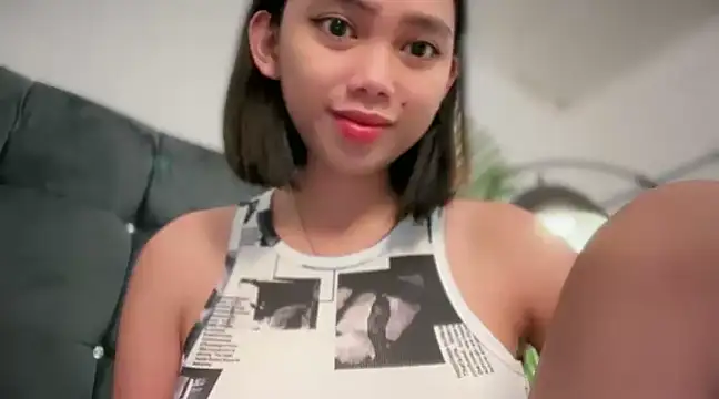 GenesisCastillano online show from March 14, 2025, 5:02 pm