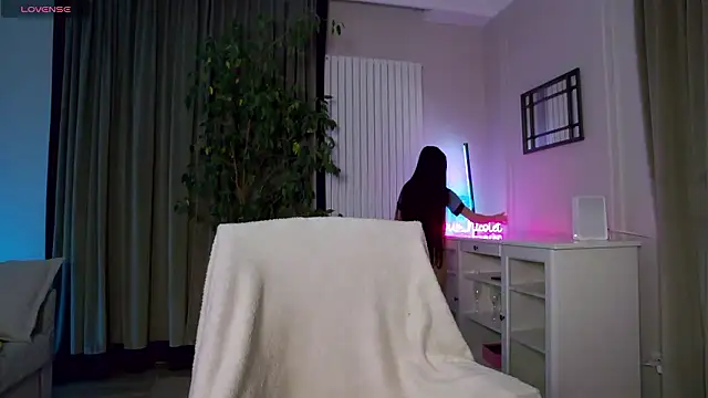 Snapshot of Your_Nicolett chatting on December 4, 2024, 3:04 am Your Nicolett online show from December 4, 2024, 3:04 am