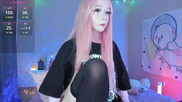 Misty Shadow online show from October 4, 2025, 9:46 pm