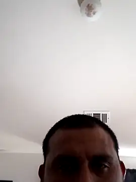 Snapshot of dro6969 chatting on November 9, 2025, 9:35 pm dro6969 online show from November 9, 2025, 9:35 pm