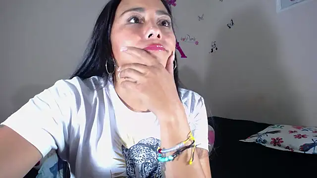 hanna girl21 online show from July 10, 2026, 1:43 am