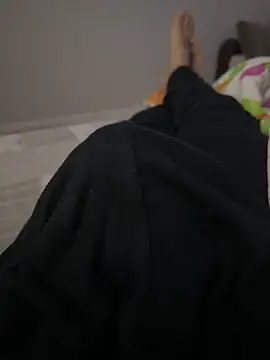 Snapshot of MAHKE12 chatting on November 19, 2025, 10:10 pm MAHKE12 online show from November 19, 2025, 10:10 pm