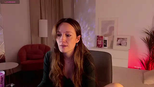 AgnesGoddess online show from March 5, 2026, 2:40 am