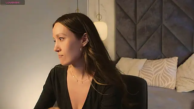 AgnesGoddess online show from May 2, 2026, 11:10 pm