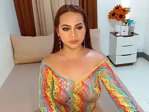 QueenVersa online show from July 23, 2026, 1:58 am