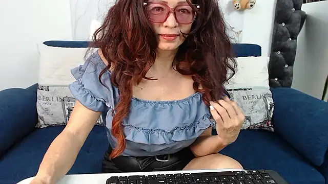 Snapshot of kimberlybirdx chatting on September 20, 2025, 4:41 pm kimberlybirdx online show from September 20, 2025, 4:41 pm