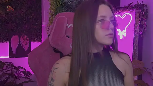 JennyDens online show from June 21, 2026, 6:10 pm