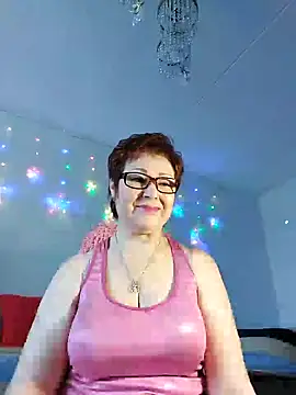 Snapshot of Fire_Night chatting on December 20, 2024, 7:33 am Fire Night online show from December 20, 2024, 7:33 am