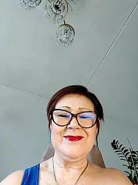 Snapshot of Fire_Night chatting on October 23, 2025, 8:35 am Fire Night online show from October 23, 2025, 8:35 am