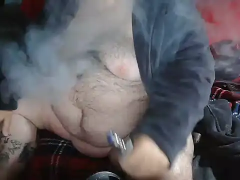 Snapshot of onkelgrau65 chatting on October 15, 2025, 2:44 am onkelgrau65 online show from October 15, 2025, 2:44 am