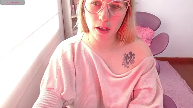 Snapshot of thamarajane chatting on February 5, 2025, 12:27 pm thamarajane online show from February 5, 2025, 12:27 pm