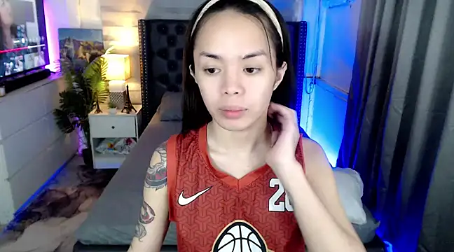 Snapshot of SweetCheska19 chatting on February 21, 2025, 10:15 pm SweetCheska19 online show from February 21, 2025, 10:15 pm