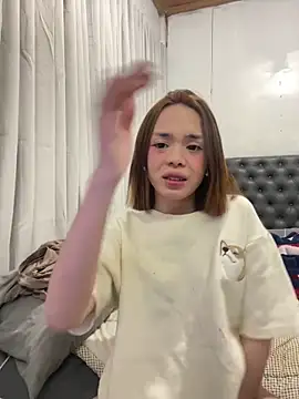 Snapshot of SweetCheska19 chatting on October 11, 2025, 10:36 am SweetCheska19 online show from October 11, 2025, 10:36 am