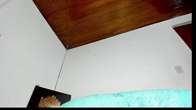 emely exotic online show from February 9, 2025, 11:25 am