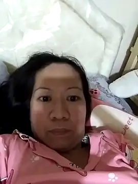 Snapshot of Sweet_Lady30 chatting on March 15, 2025, 9:05 pm Sweet Lady30 online show from March 15, 2025, 9:05 pm