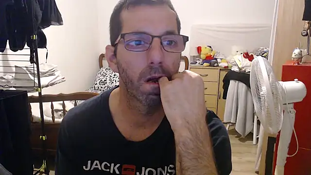 steph19x5 online show from September 24, 2025, 7:23 am