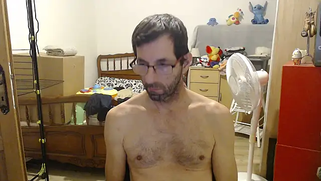 steph19x5 online show from November 18, 2025, 9:52 pm