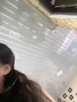 Snapshot of Little_Amber6 chatting on January 29, 2025, 9:07 pm Little Amber6 online show from January 29, 2025, 9:07 pm