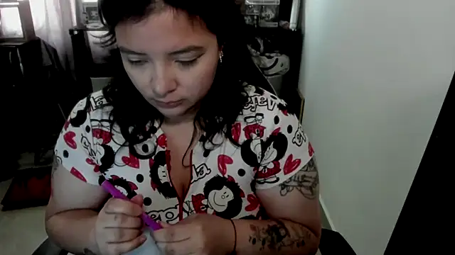 Snapshot of aika-dreams chatting on May 24, 2026, 1:05 pm aika-dreams online show from May 24, 2026, 1:05 pm