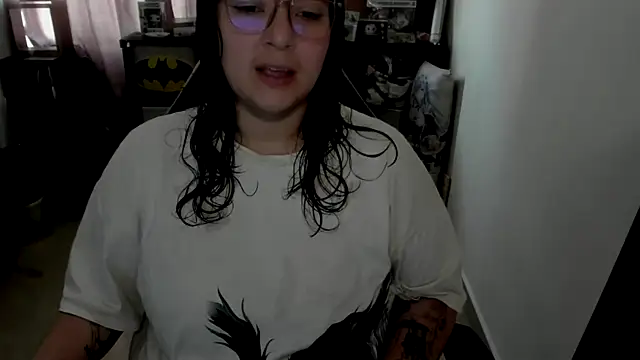 Snapshot of aika-dreams chatting on June 10, 2026, 1:43 pm aika-dreams online show from June 10, 2026, 1:43 pm