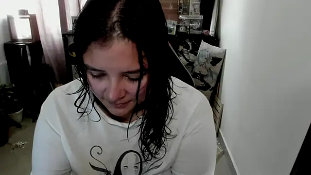 Snapshot of aika-dreams chatting on June 16, 2026, 1:47 pm aika-dreams online show from June 16, 2026, 1:47 pm