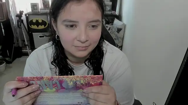 Snapshot of aika-dreams chatting on July 6, 2026, 1:41 pm aika-dreams online show from July 6, 2026, 1:41 pm