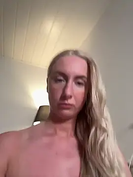 CutieEmy online show from June 22, 2026, 8:17 pm