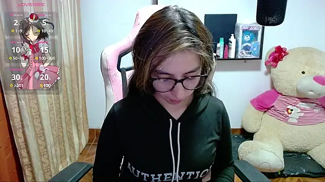 Snapshot of Maggie_Fox3 chatting on December 2, 2024, 3:26 am Maggie Fox3 online show from December 2, 2024, 3:26 am