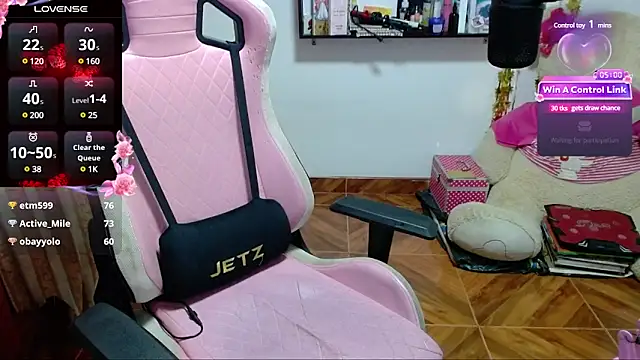 Snapshot of Maggie_Fox3 chatting on January 7, 2025, 4:08 am Maggie Fox3 online show from January 7, 2025, 4:08 am