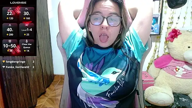 Snapshot of Maggie_Fox3 chatting on March 20, 2025, 3:34 am Maggie Fox3 online show from March 20, 2025, 3:34 am