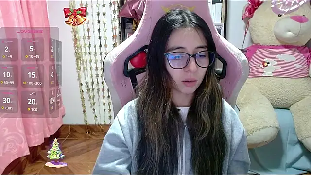 Snapshot of Maggie_Fox3 chatting on November 24, 2025, 2:22 am Maggie Fox3 online show from November 24, 2025, 2:22 am