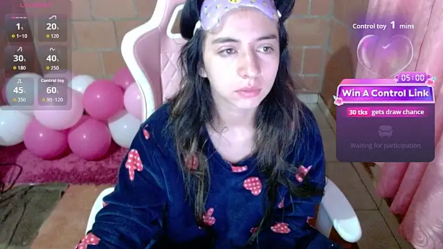 Maggie Fox3 online show from June 14, 2026, 2:35 am