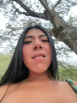 VictoriaVX online show from February 5, 2025, 11:23 am