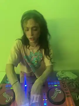 Snapshot of stormytt_ chatting on February 7, 2025, 11:23 am stormytt online show from February 7, 2025, 11:23 am