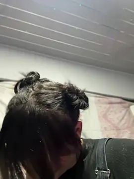 Snapshot of stormytt_ chatting on March 8, 2025, 8:35 pm stormytt online show from March 8, 2025, 8:35 pm