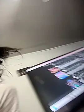 Snapshot of stormytt_ chatting on November 19, 2025, 6:46 am stormytt online show from November 19, 2025, 6:46 am