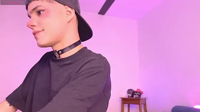 Varya Ferreira online show from March 4, 2025, 7:19 am