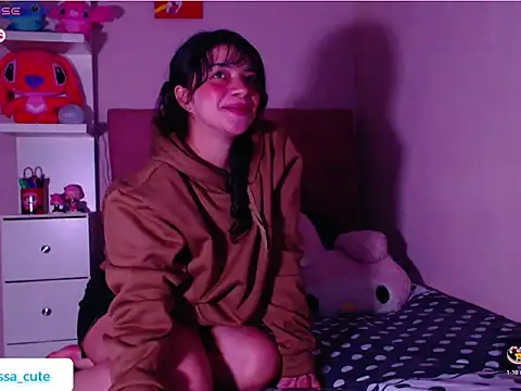 Snapshot of Vannessa__Shy chatting on December 1, 2025, 11:32 pm Vannessa Shy online show from December 1, 2025, 11:32 pm