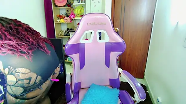 Snapshot of Naasha_ chatting on February 9, 2025, 7:49 am Naasha online show from February 9, 2025, 7:49 am