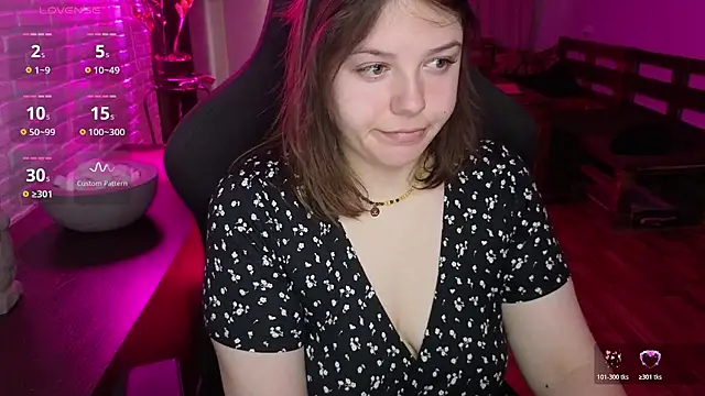 XNirvanaX online show from July 12, 2026, 5:53 am