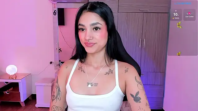 Lizzie corner v online show from March 11, 2026, 2:56 pm