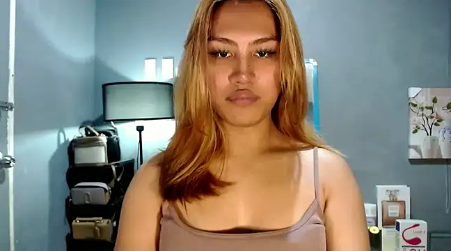 Snapshot of luxxy_grand chatting on January 21, 2025, 11:46 am luxxy grand online show from January 21, 2025, 11:46 am